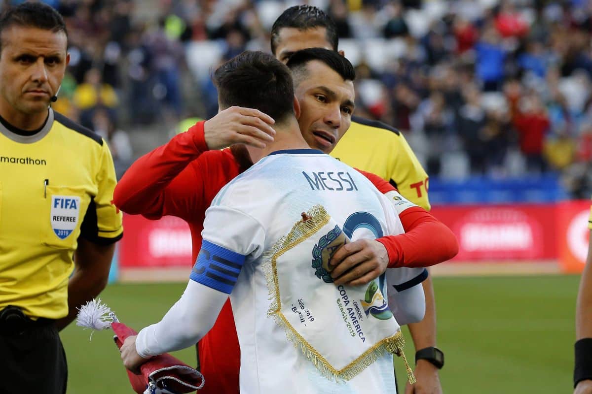 Messi y Medel