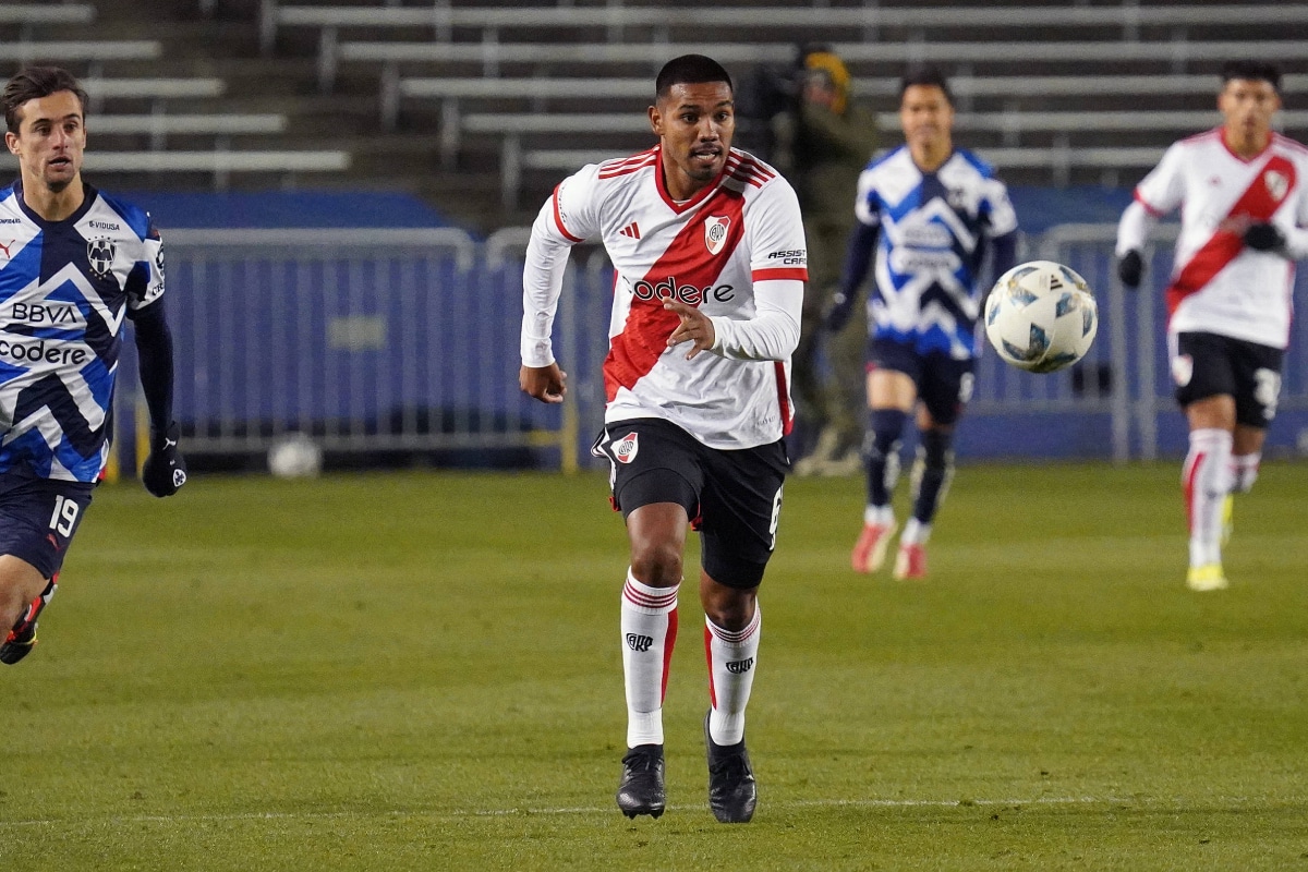 David Martínez con la camiseta de River