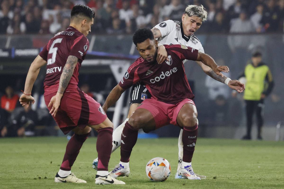 Miguel Borja en el River vs Colo Colo