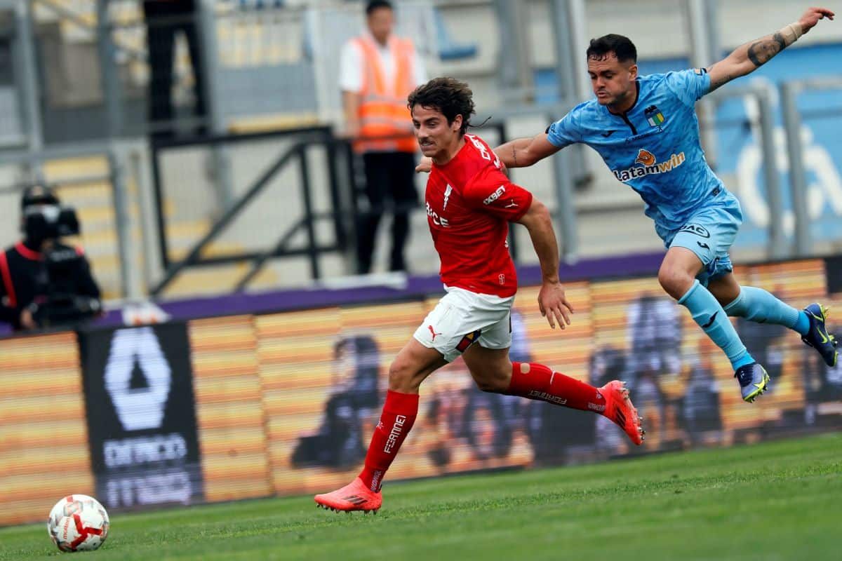 Clemente Montes se quedaría en Universidad Católica