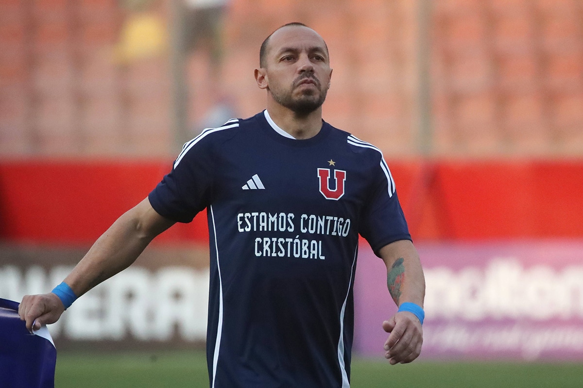 Marcelo Díaz homenajeando a Cristóbal Campos