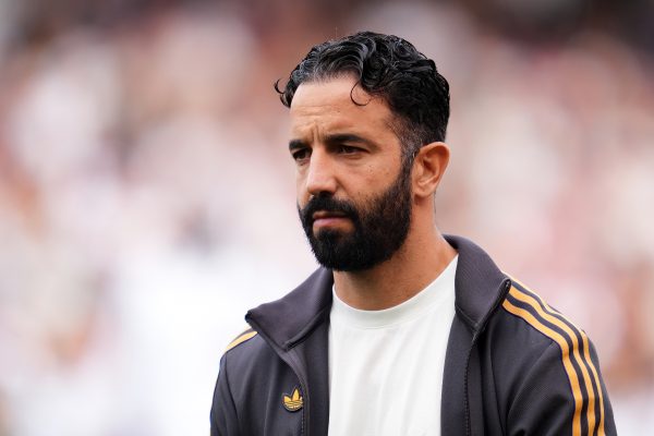 Mercato Manchester United : le départ d'Amorim pourrait bouleverser les plans de Zirkzee, Mainoo et Ugarte