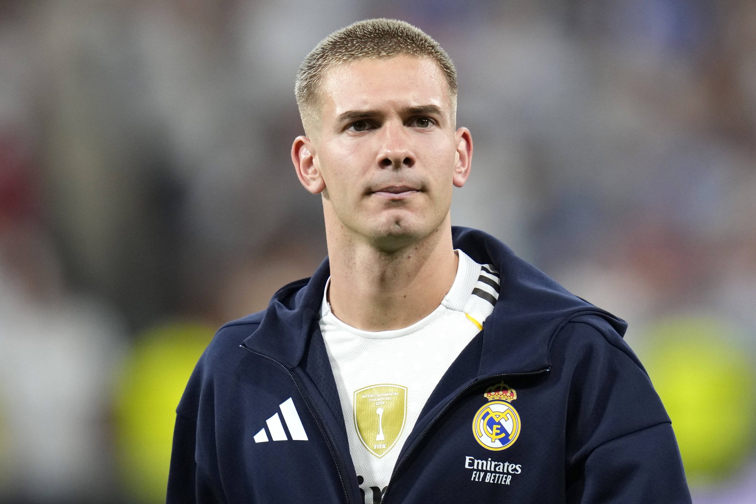 Real Madrid – “Il doit travailler vingt fois plus dur que Mbappé”, Mastantuono secoué par une légende du football argentin