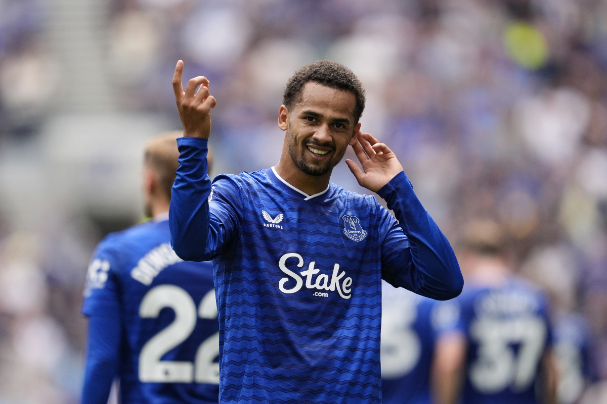 Mercato – Arsenal, Manchester United, Chelsea… Un favori se détache pour recruter Iliman Ndiaye