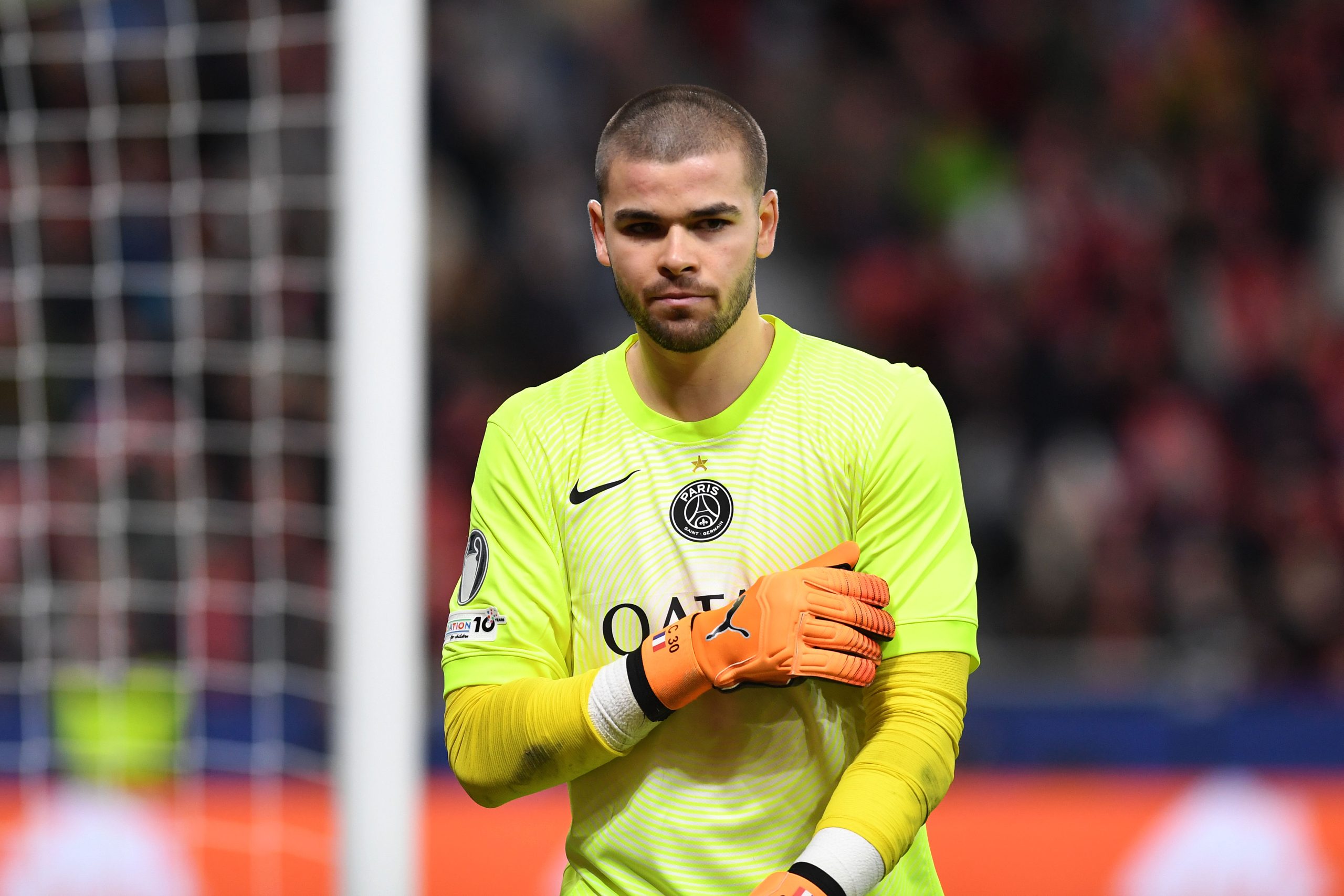 Mercato PSG : Lucas Chevalier “doit quitter le club très rapidement”, un départ pour seule solution ?