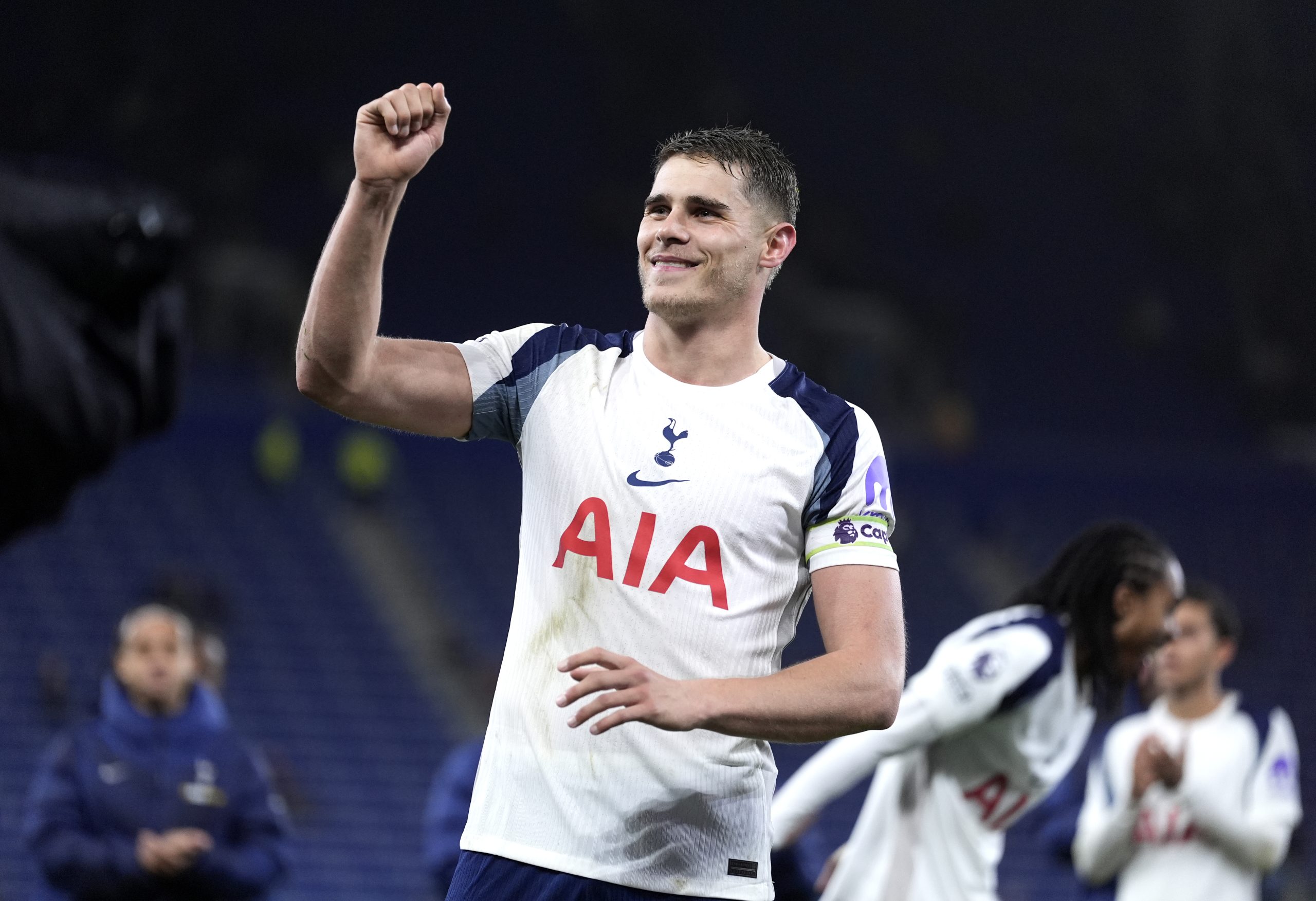 Mercato Real Madrid, Barça, Liverpool : Micky van de Ven suscite le doute sur son avenir à Tottenham