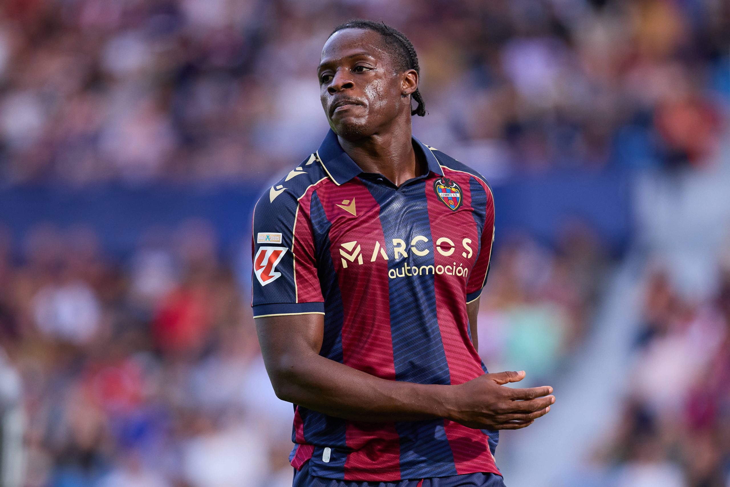 Mercato Barça, Manchester United : un prétendant en moins dans le dossier Etta Eyong