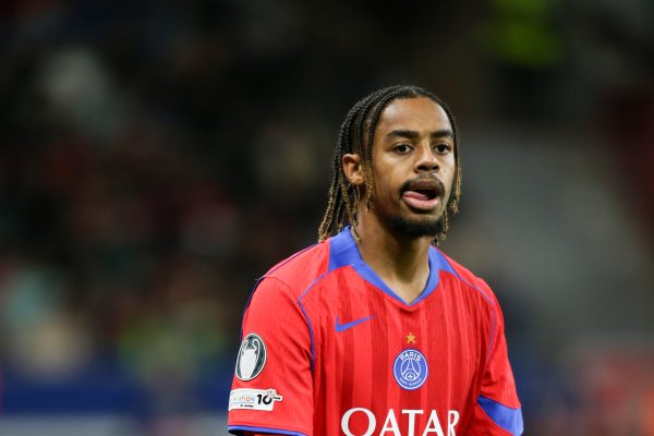 Mercato PSG : les agents de Bradley Barcola cherchent une porte de sortie, 10 courtisans à l'affût !