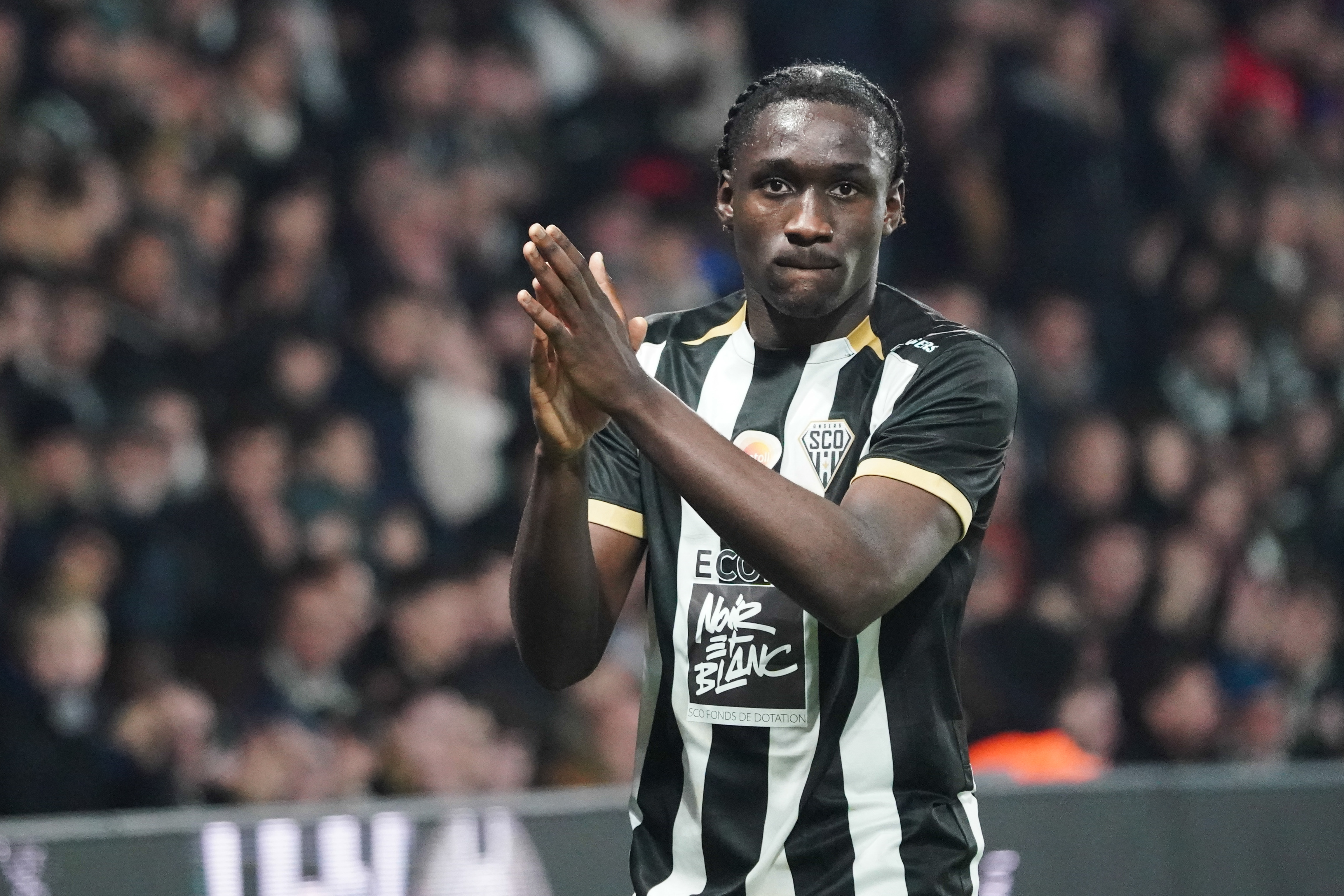 Mercato Angers : la Premier League va passer à l’offensive pour Sidiki Chérif, la barre des 25 M€ atteinte ?