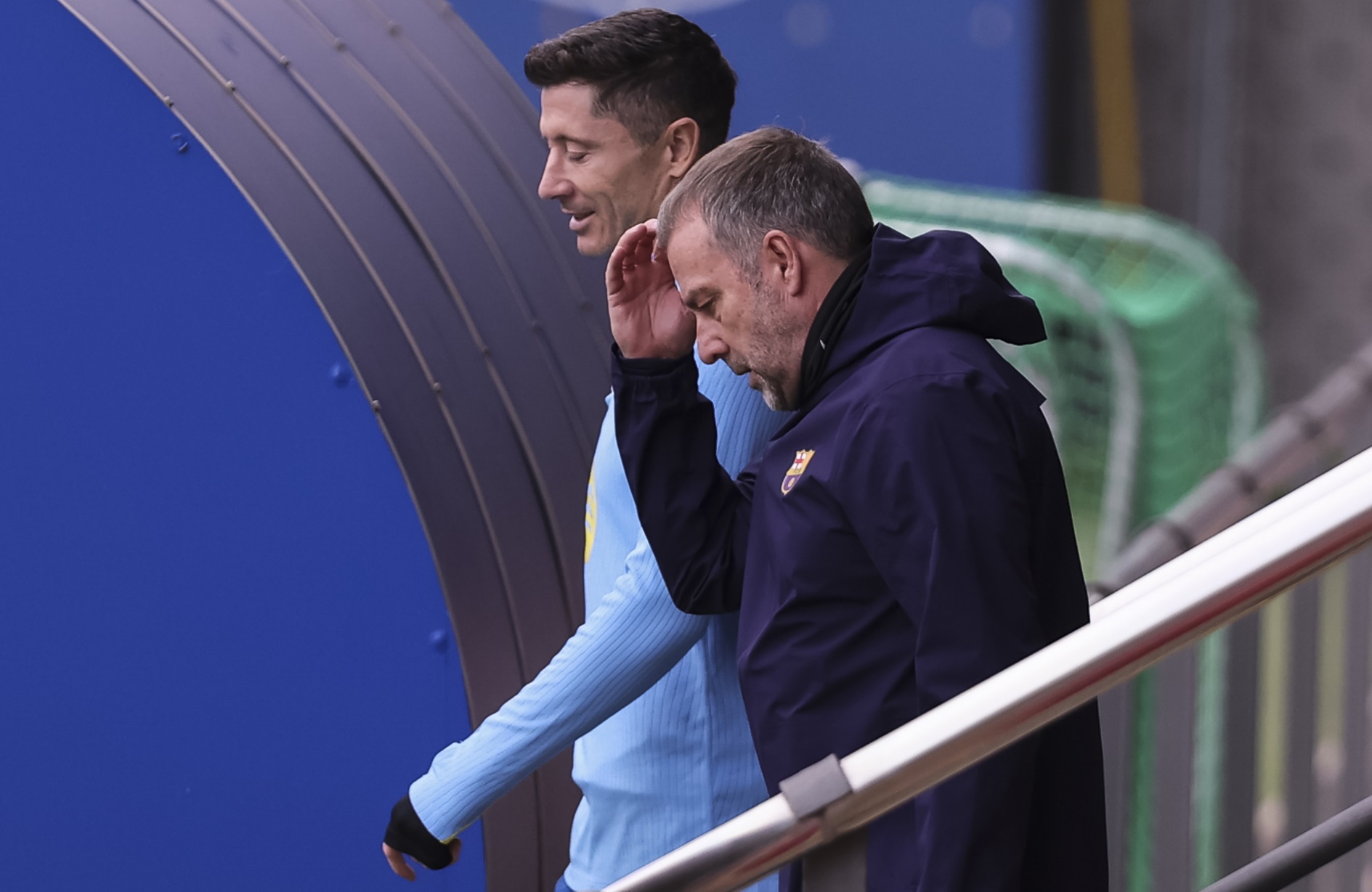 Mercato Barça : la nouvelle donne se confirme pour Robert Lewandowski, la position d'Hansi Flick connue