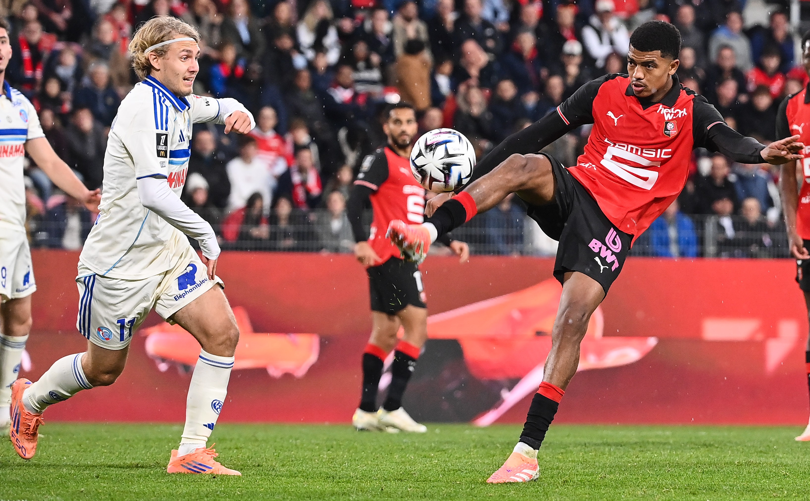 Le match Strasbourg - Rennes en DIRECT commenté (Ligue 1 - 30e journée - 19/04/2026)