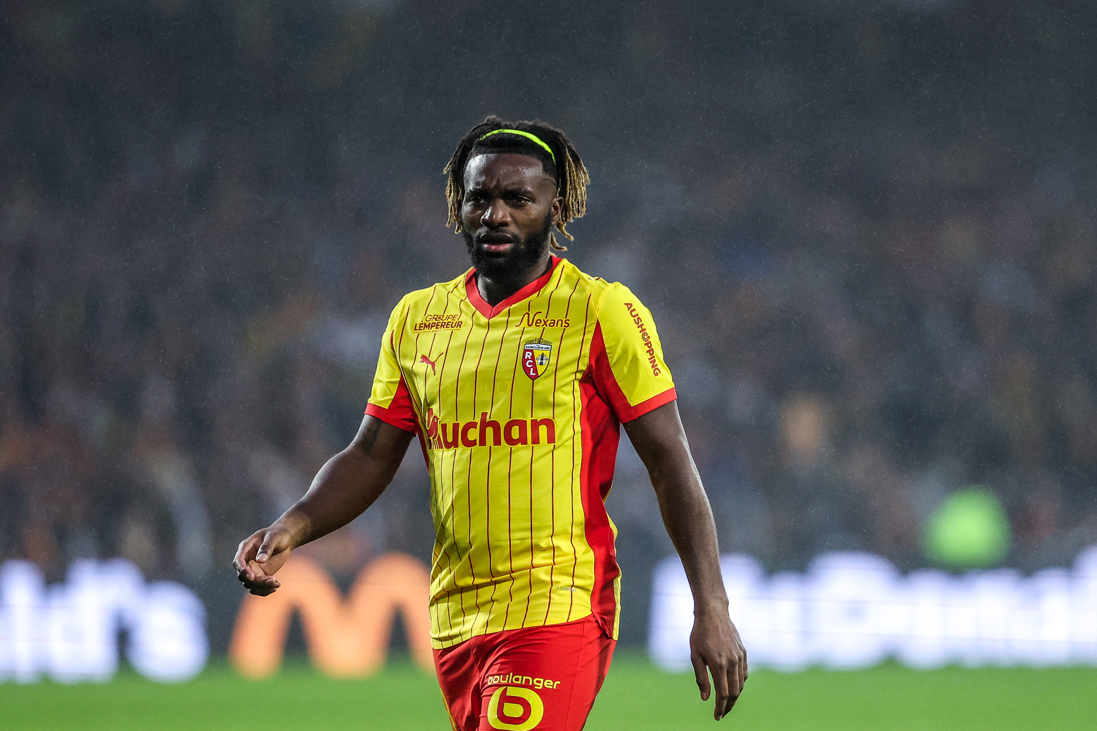 Lens : Saint-Maximin courtisé par la MLS, Thomasson à Rennes… L'écurie de Pierre Sage doit-elle avoir peur du mercato ?