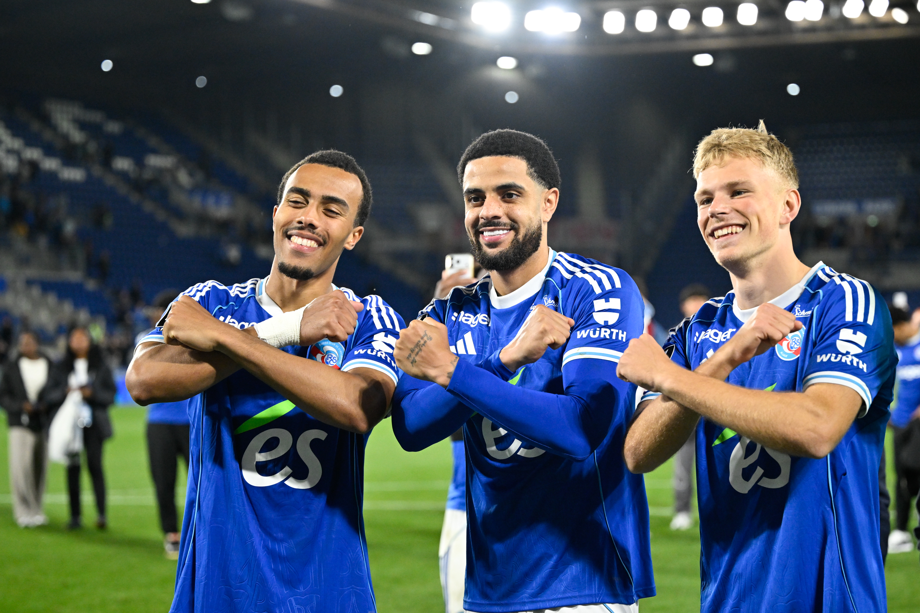 Mercato - Strasbourg tranche sur un taulier défensif, un favori au départ valorisé 40 M¬