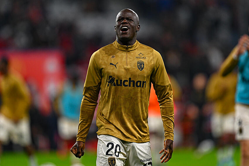 Mercato Lens : un ancien courtisan de Malang Sarr veut retenter sa chance