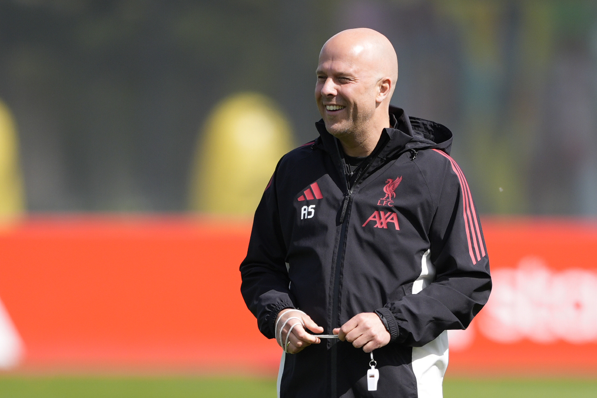 Un banc prestigieux s'offre déjà à Arne Slot après son limogeage soudain de Liverpool