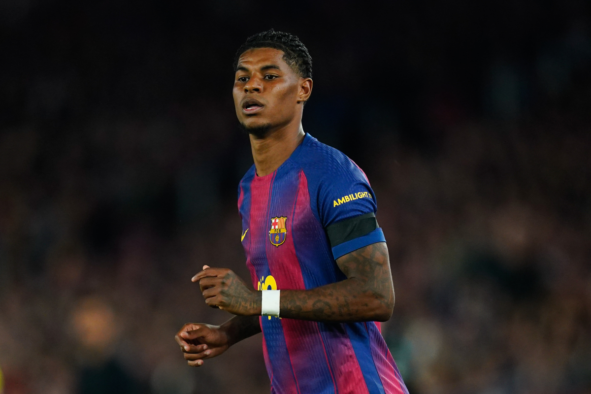 “Il y en a encore qui hésitent à payer 30 M€ pour Rashford ? Ça semble fou” – Le Barça se fait secouer par Koeman avant le mercato !