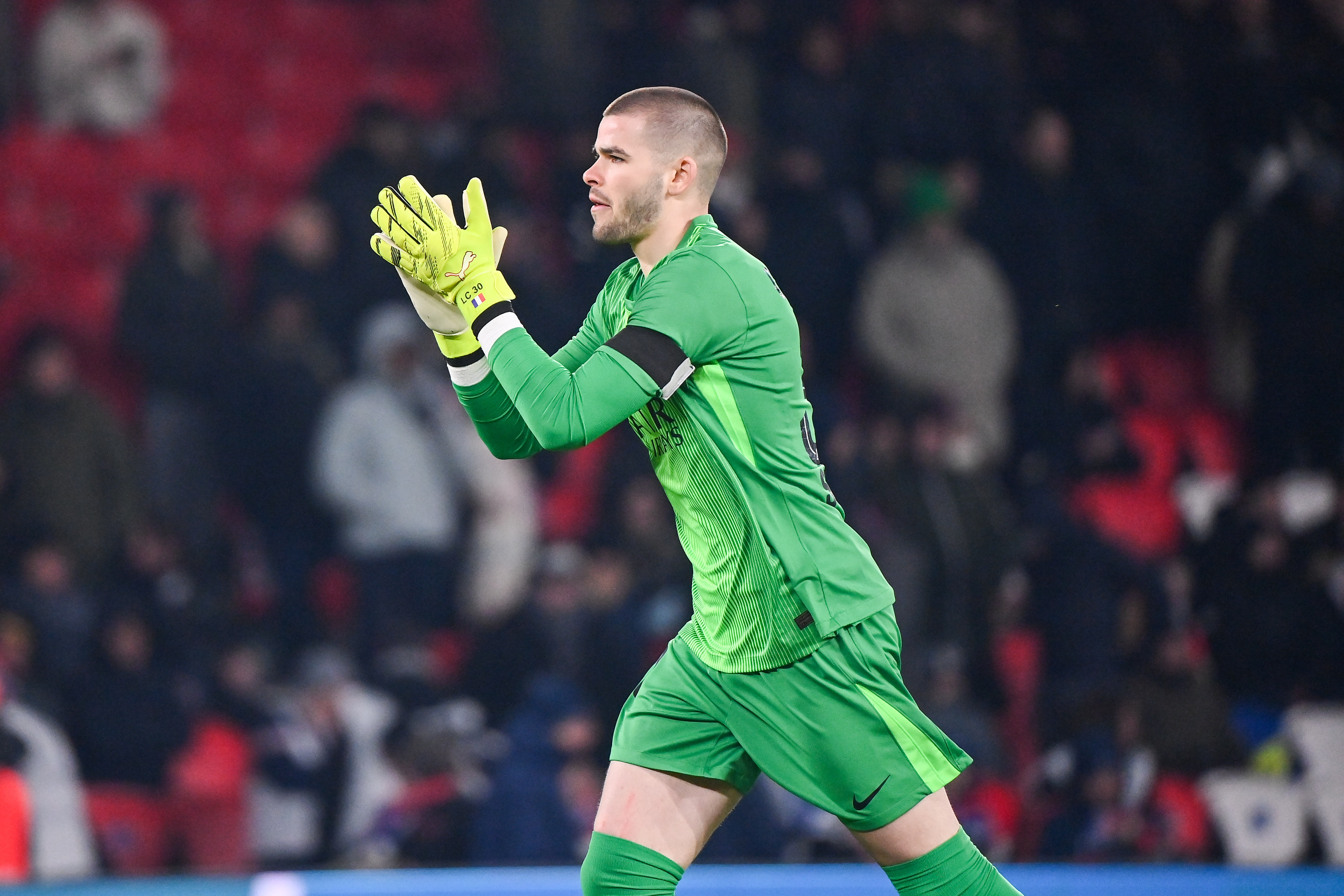 Mercato – 2 clubs de L1 débarquent pour Lucas Chevalier, le PSG fixe un prix abordable