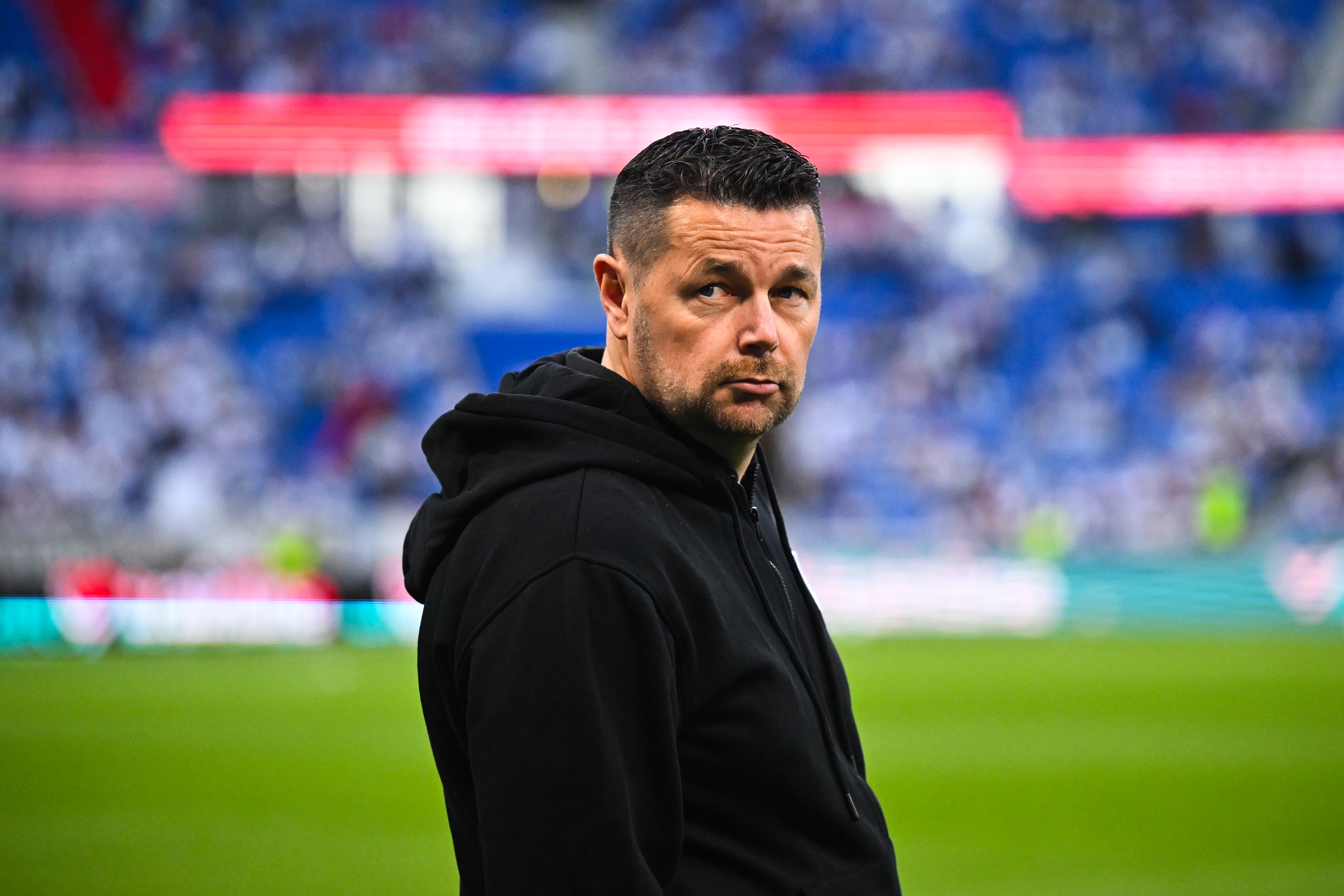 Mercato Lens : 2 écuries de Premier League à l'affût face à l'incertitude Pierre Sage