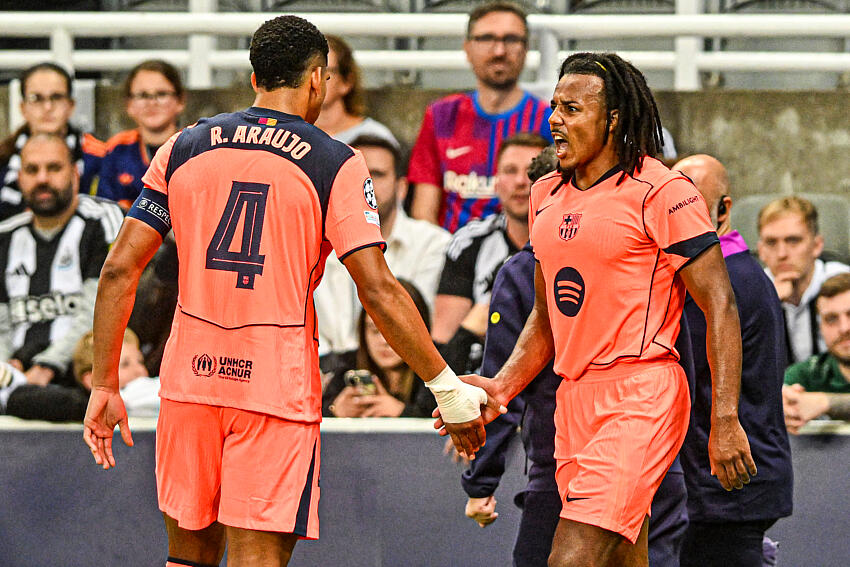 Mercato Barça : avenir scellé pour Araujo, Flick prend position sur Koundé