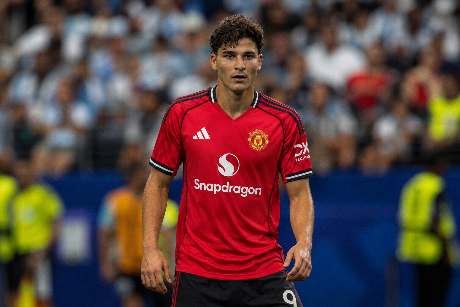Mercato - Dernier arrivé dans le feuilleton Julian Alvarez, Manchester United a-t-il une chance de remporte la mise ?