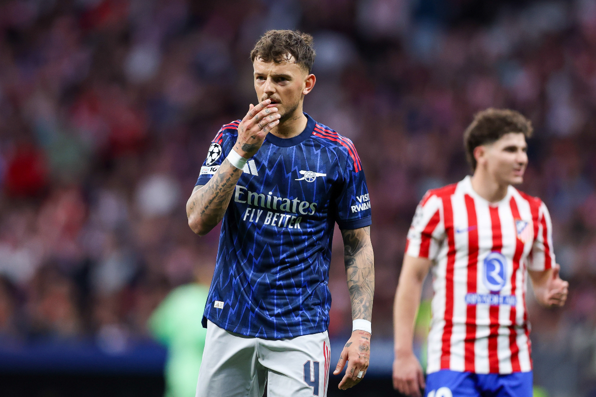 Mercato Arsenal : une short-list de 10 latéral droit pour remplacer Ben White... avec un ancien de Manchester United !