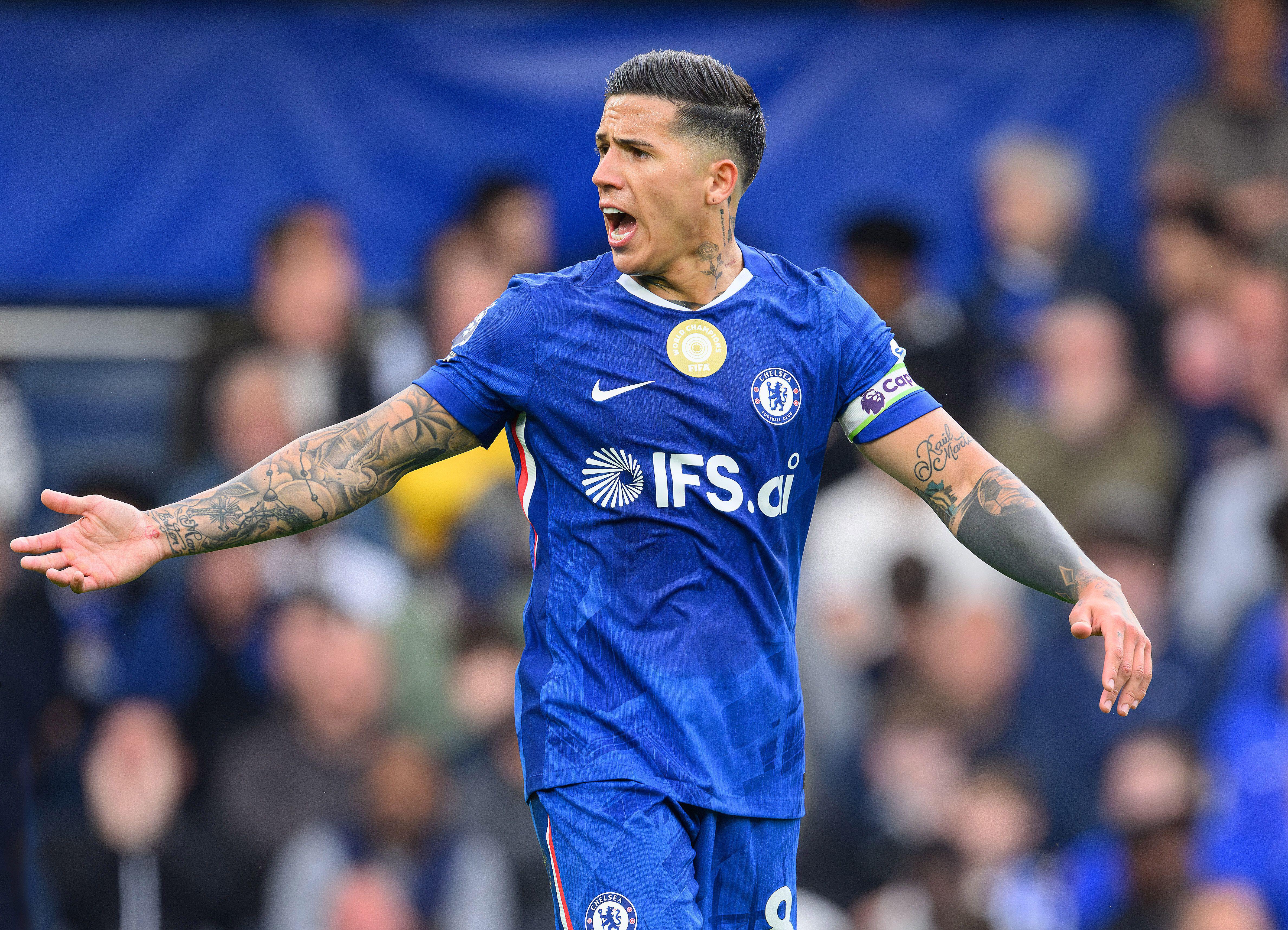 Chelsea : la baisse surprise des salaires entraîne tensions et frustration en plein mercato, Enzo Fernandez impacté
