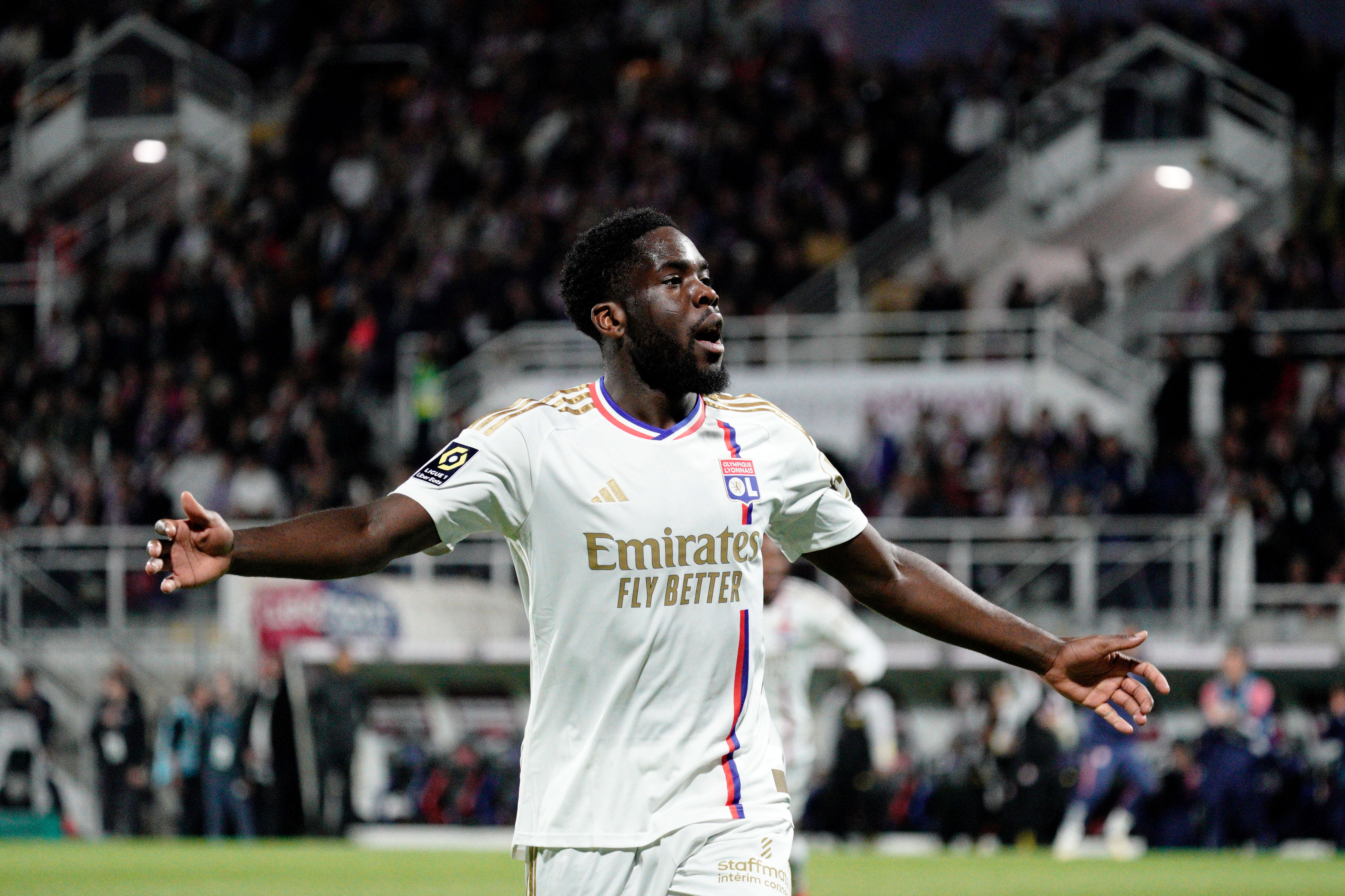 Mercato OL : après Bologne, une nouvelle offre tombe pour Orel Mangala, plombé par la recrue Bidstrup