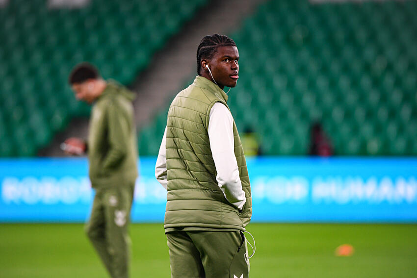 Mercato ASSE : un fervent courtisan de Pierre Ekwah ne lâche pas l'affaire, les Verts négocient
