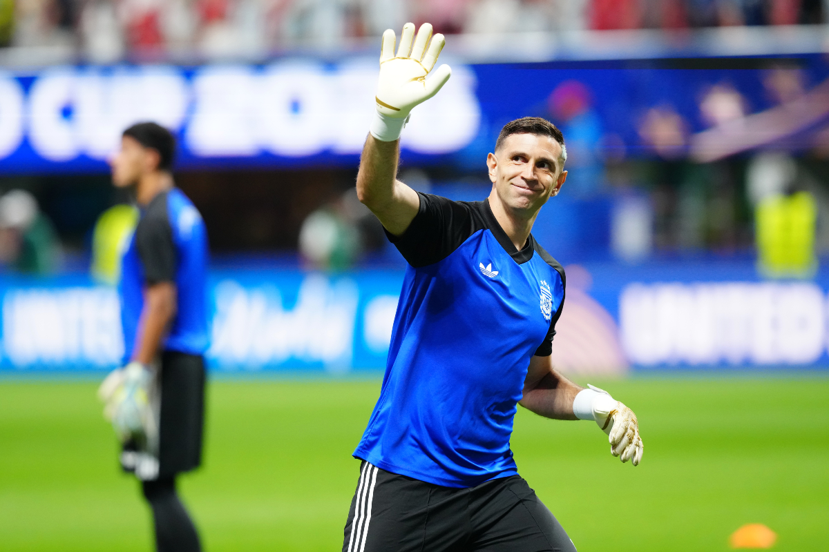 Mercato Chelsea : le transfert d'Emiliano Martinez pourrait causer des problèmes à deux Blues