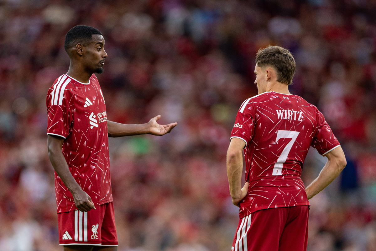 Liverpool : le pire mercato de l'histoire de la Premier League, les Reds vont-ils encore traîner comme un boulet leur été 2025 ?