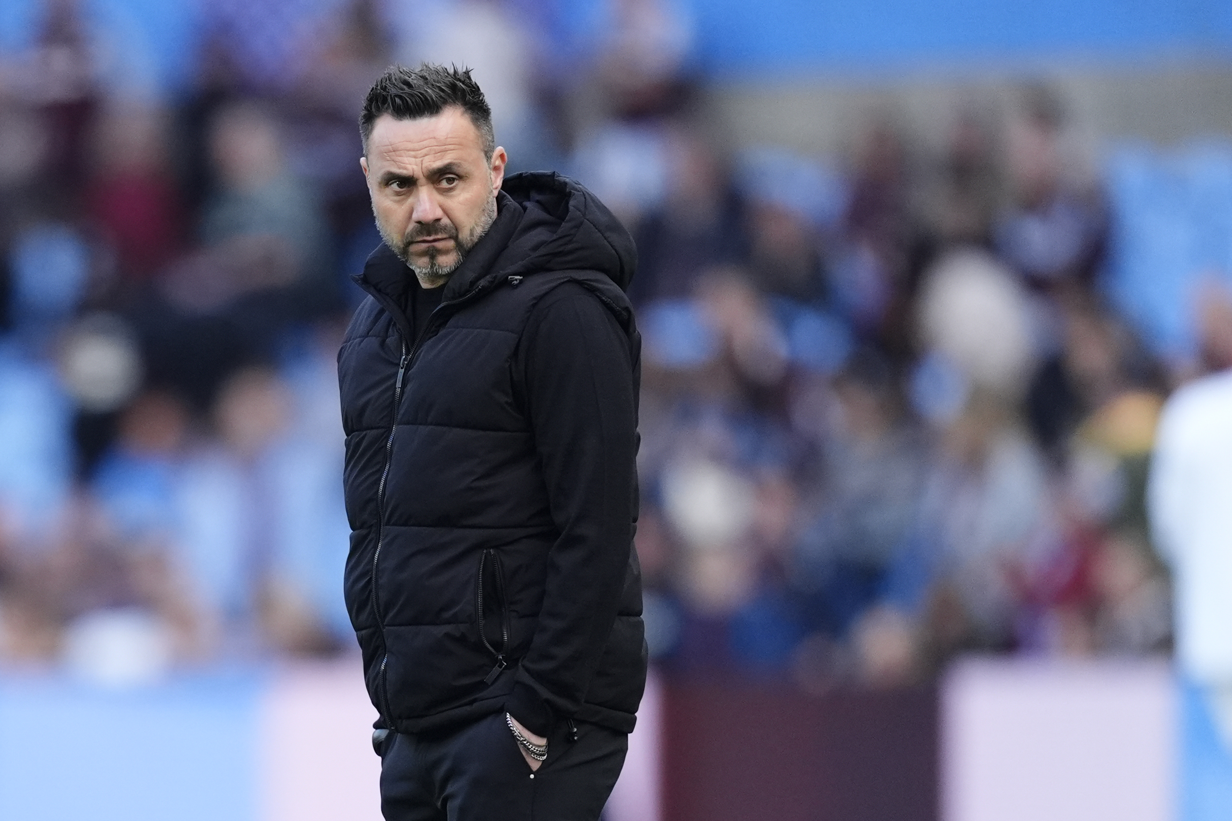Mercato Tottenham : la situation se tend avec un joueur mis au placard par Roberto De Zerbi