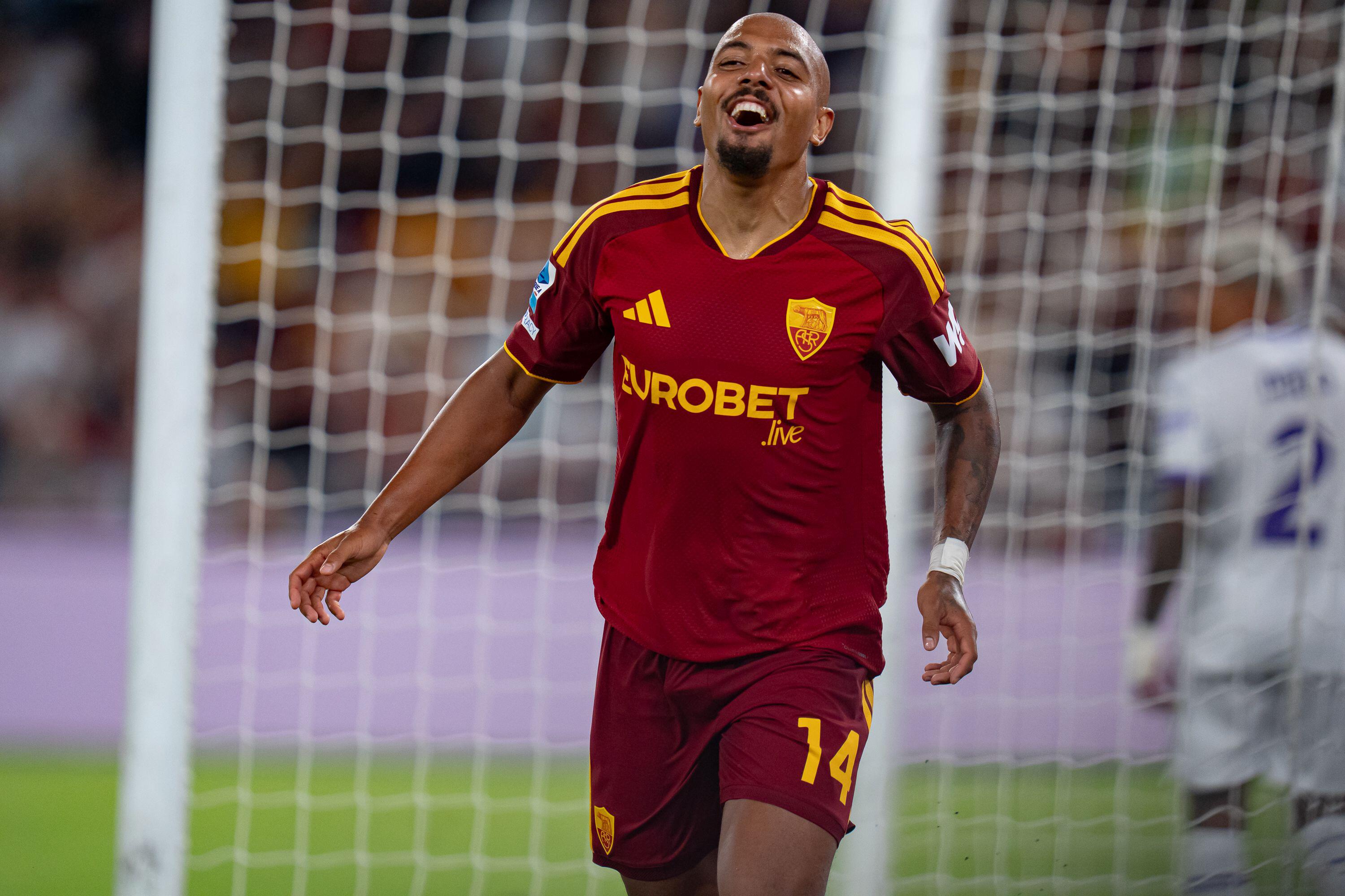 Encore buteur avec la Roma, Donyell Malen enchante l'Italie et s'impose comme la meilleure recrue de l'année 2026