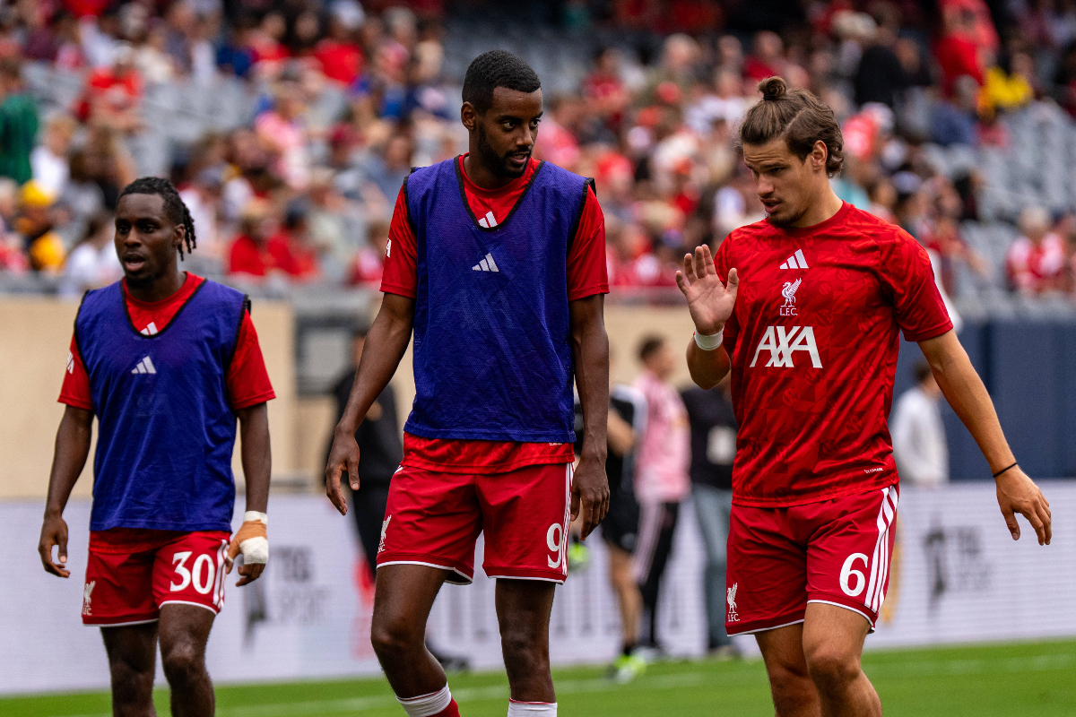 Liverpool : c'est le nouveau Darwin Nunez... Les mots durs de Carragher avec une recrue du mercato 2025