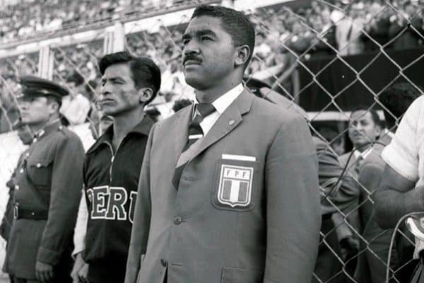 Marcos Calderón tomó la selección en 1960