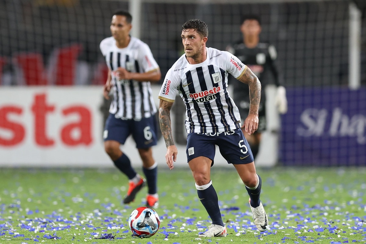 PER: Alianza Lima and Universitario de Deportes. Liga 1 Te Apuesto Torneo Apertura 2024