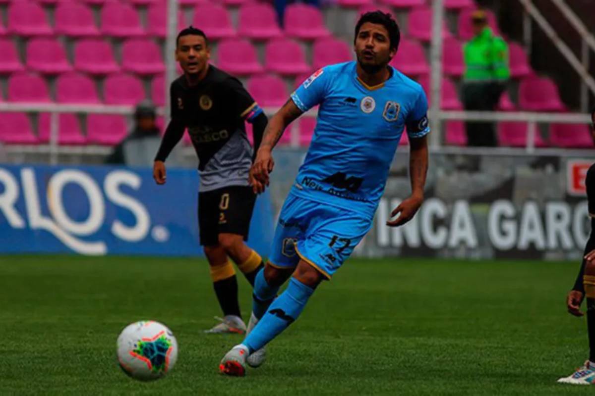Reimond Manco vistió la camiseta de Binacional