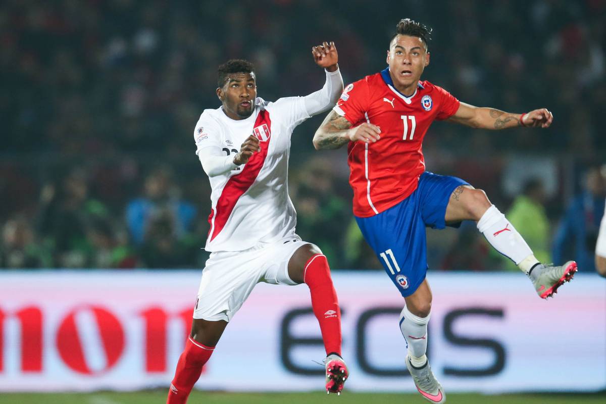 Carlos Ascues - Selección Peruana