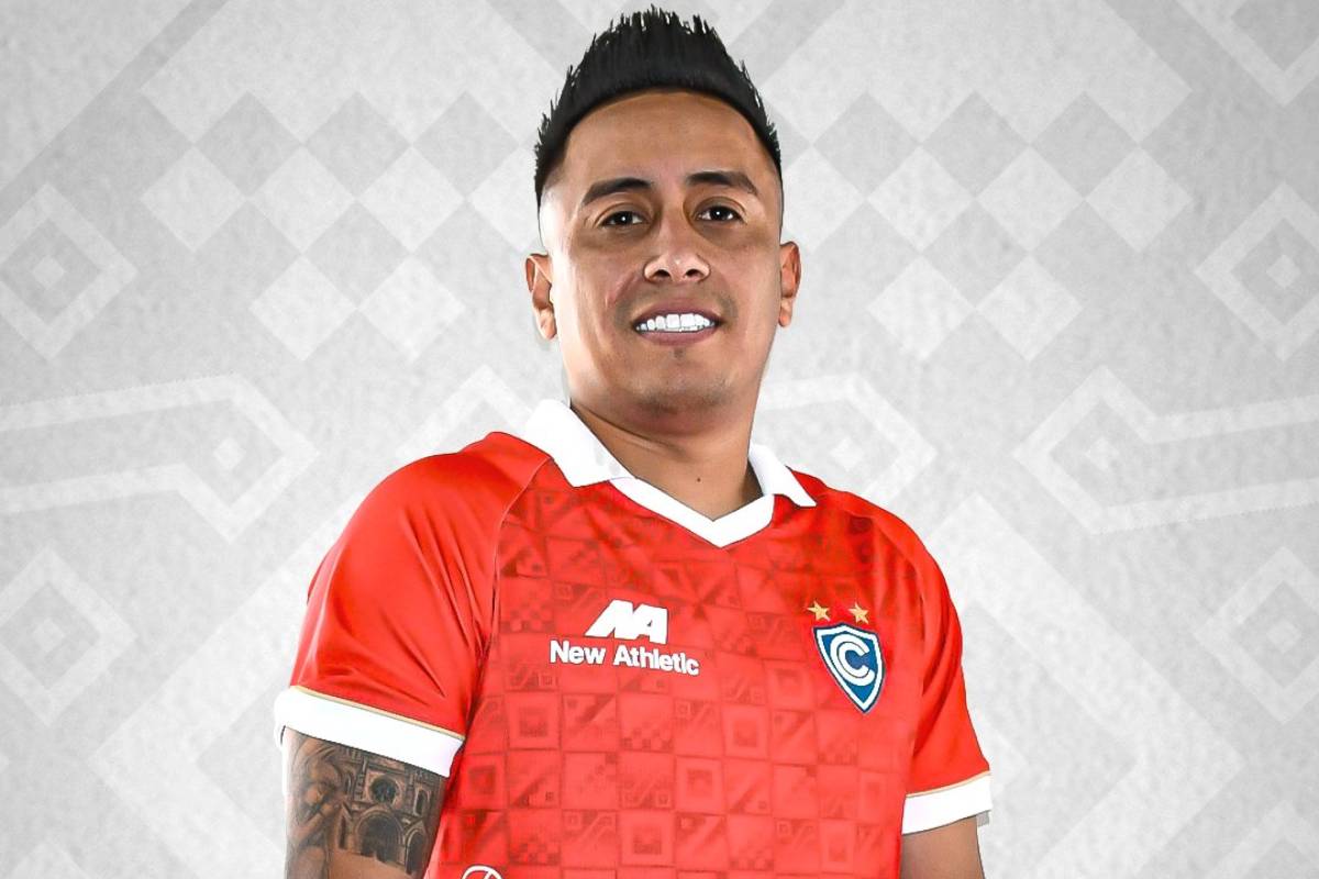 Christian Cueva es jugador de Cienciano para el Clausura