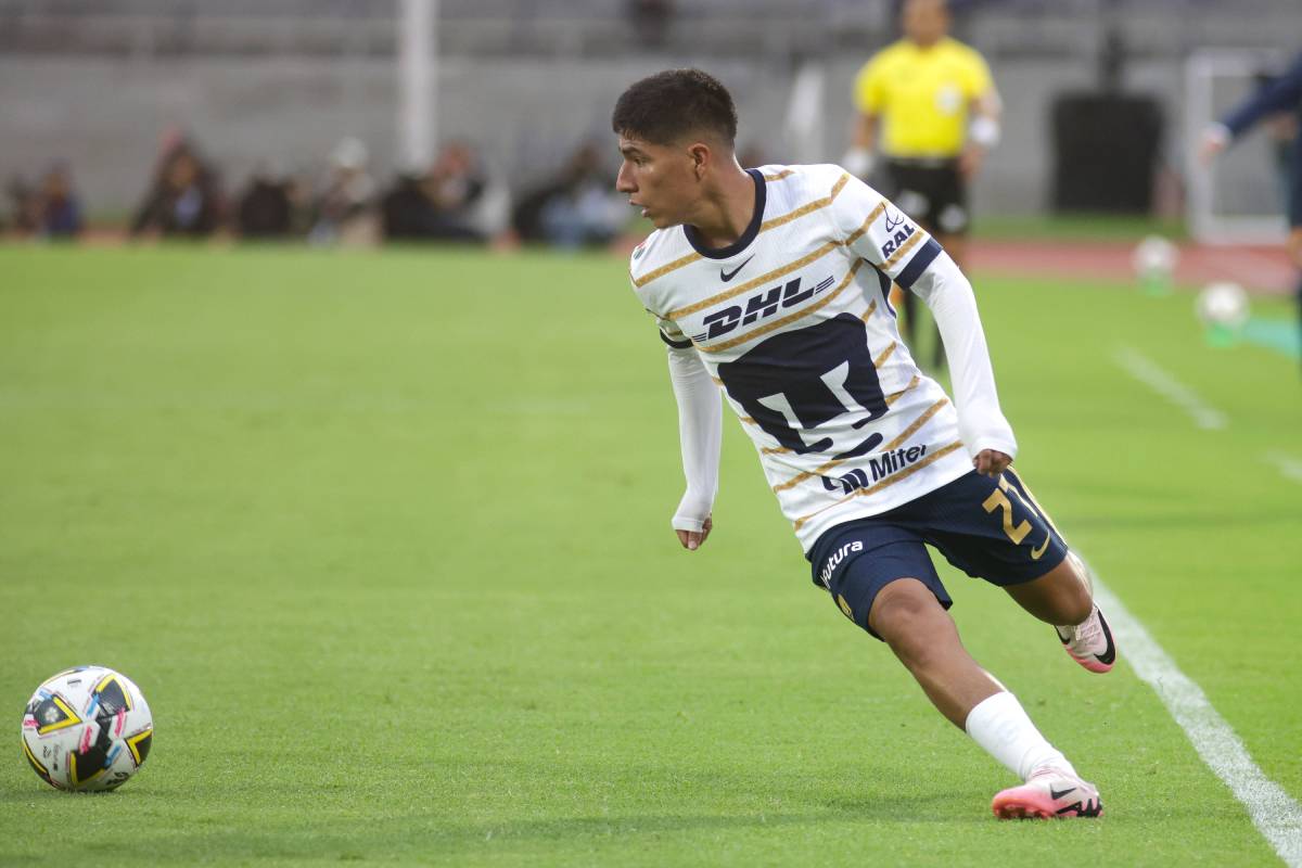 Piero Quispe ingresó en la segunda mitad en Pumas