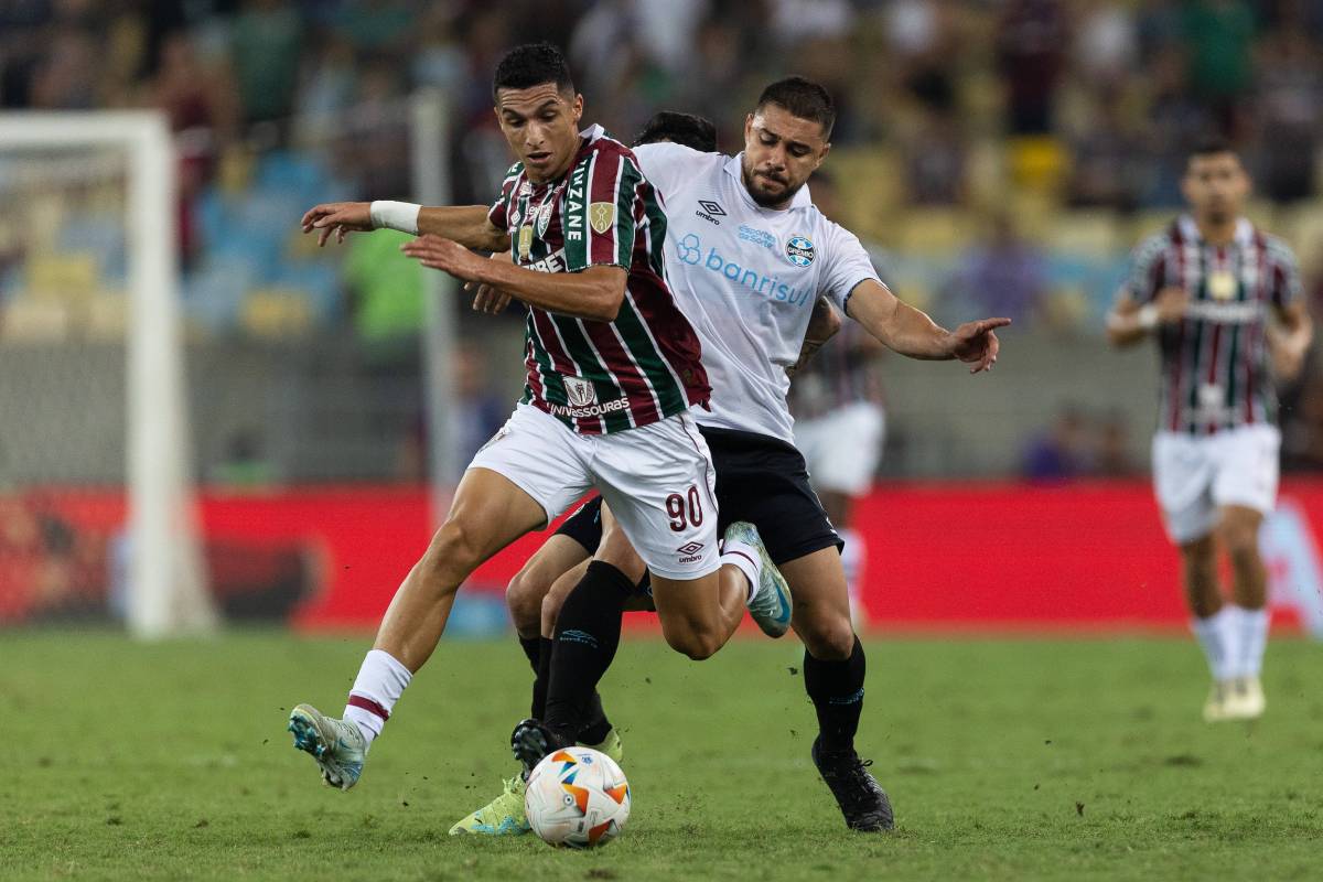 Kevin Serna brilla con camiseta de Fluminense