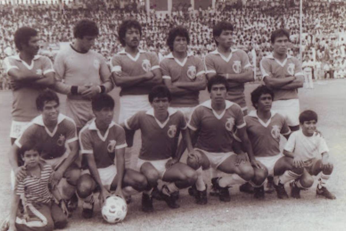 Plantel de Juan Aurich en la década de los 80's.