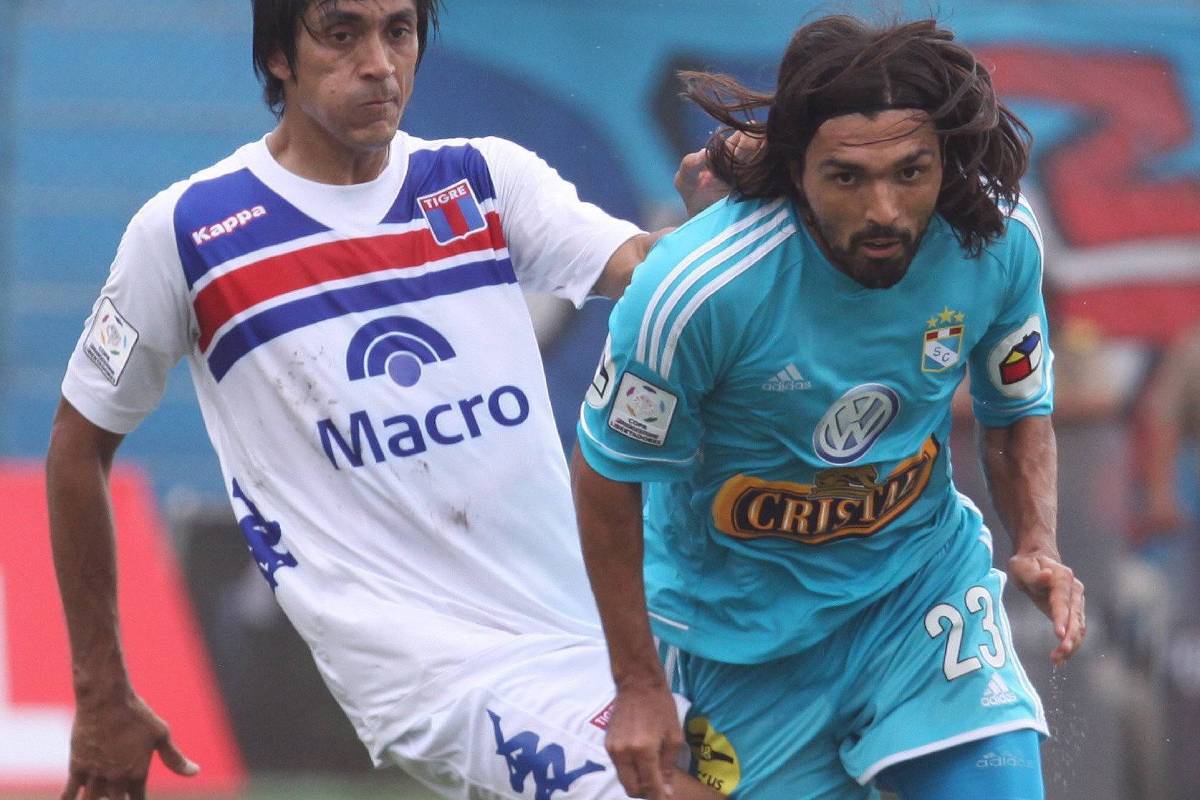 Jorge Cazulo consiguió cinco títulos nacionales con Sporting Cristal