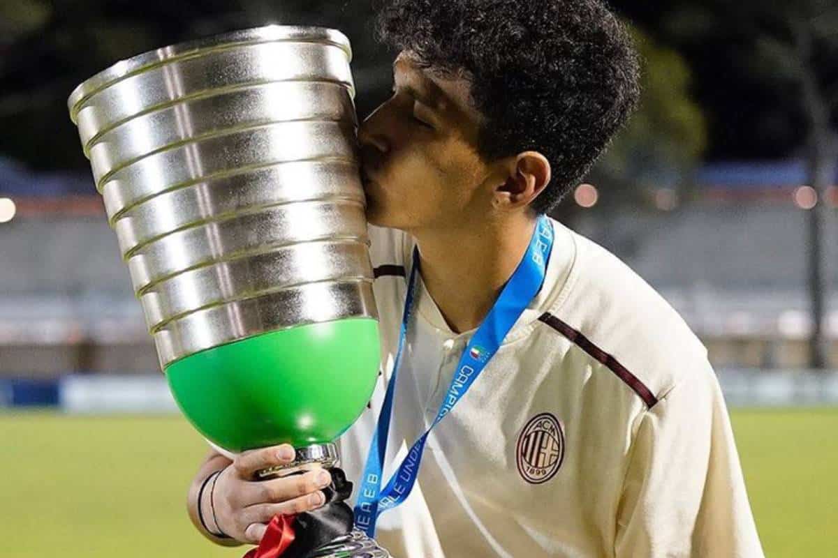 Paolo Doneda, actual arquero de la U-16 del AC Milán.