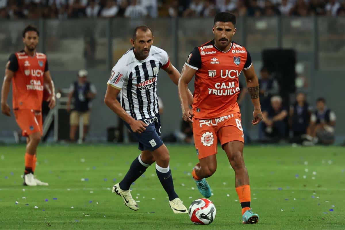 César Vallejo viene peleando con la baja esta temporada