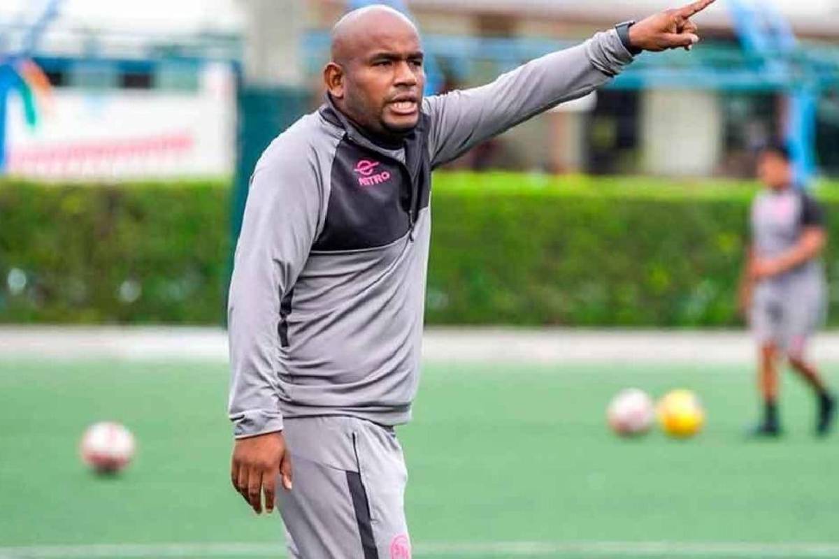 Juan Alayo podría decirle adiós a Sport Boys.