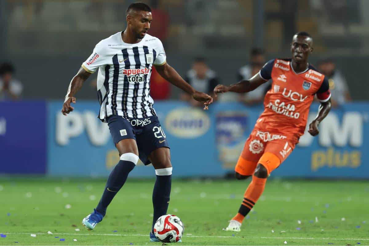 Aldair Fuentes no marcó gol alguno este 2024 con Alianza Lima.