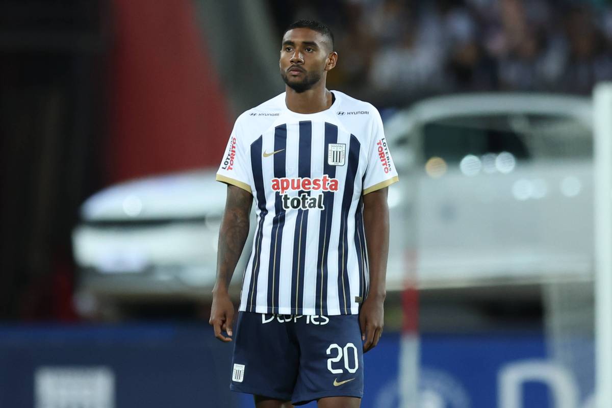 Aldair Fuentes no se consolidó en el equipo titular de Alianza Lima.