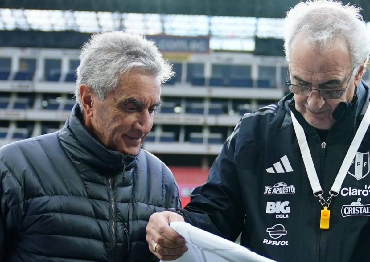 Juan Carlos Oblitas pidió respetar los procesos en Eliminatorias, incluso con Fossati.