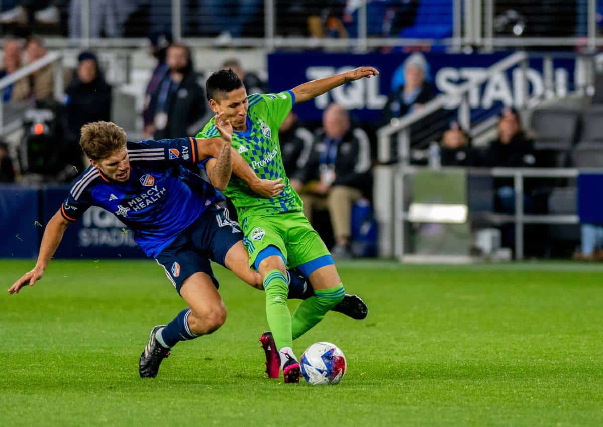 Raúl Ruidíaz no ha tenido al temporada que quiso con Seattle Sounders, perdiendo titularidad.