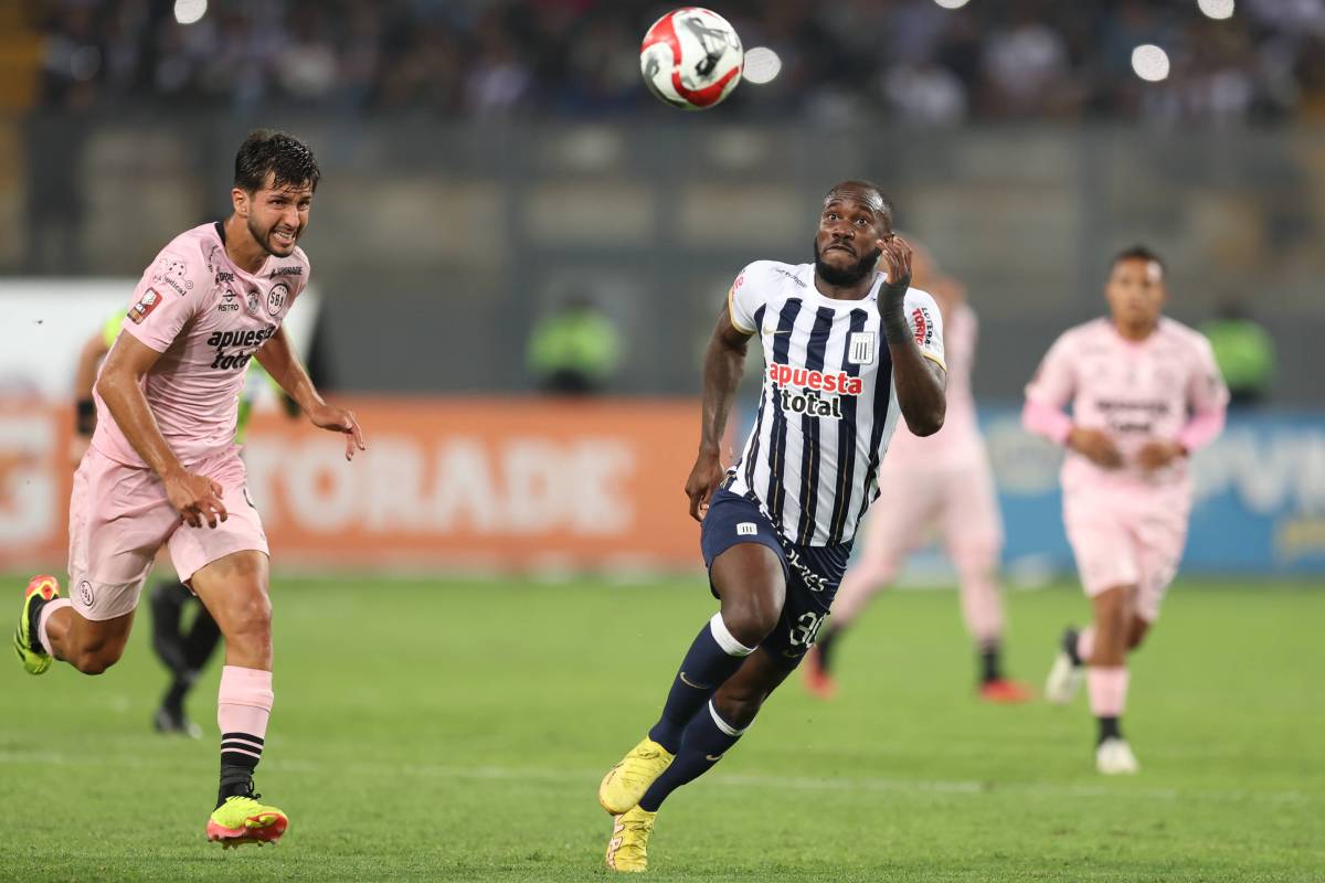 Cecilio Waterman podría dejar Alianza Lima en 2025.